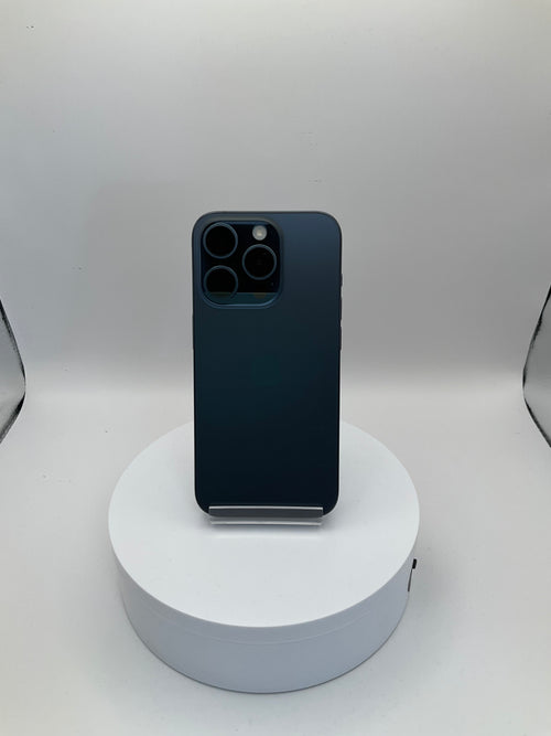 Apple iPhone 15 Pro 256GB Titan Blau